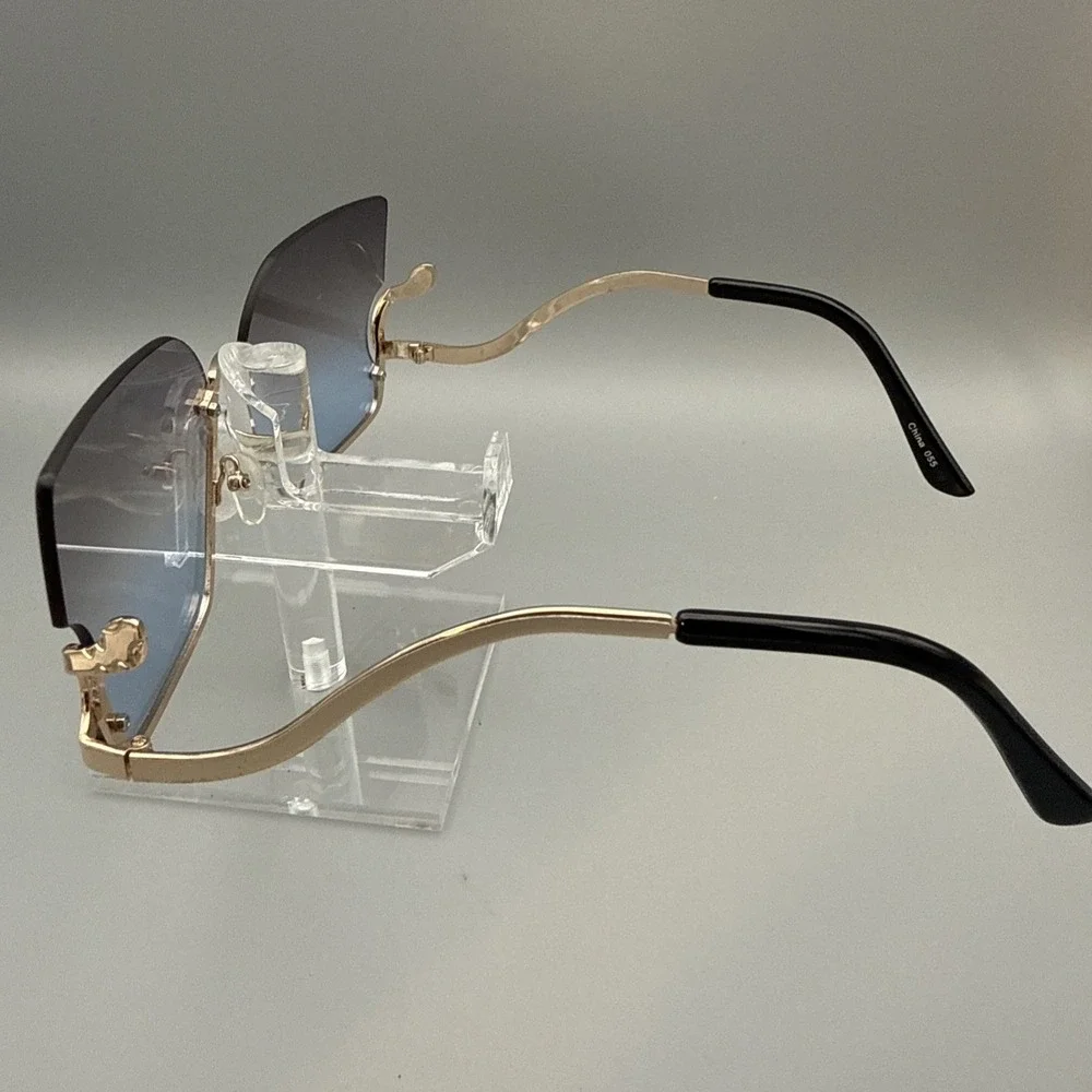 Super OVERSIZED XXL Very Large Square Gold Baroque Designer Sunglasses-Jackie-O